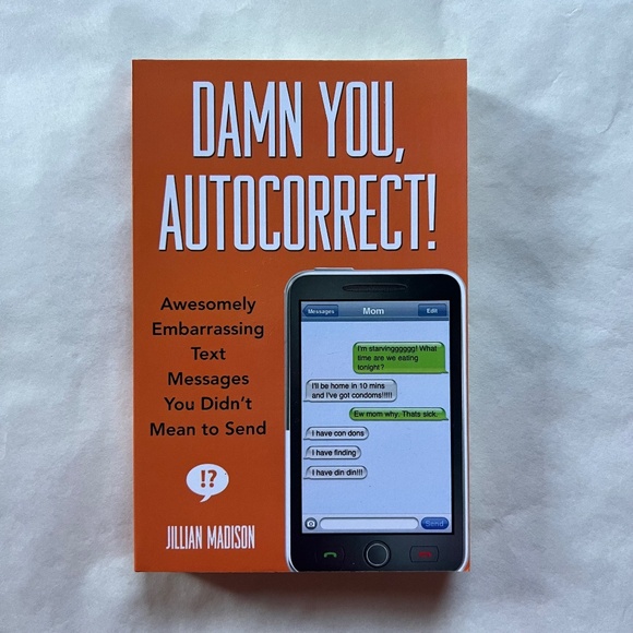 FINAL SALE: 5 books including Marley & Me and Damn you Autocorrect! - Picture 14 of 16